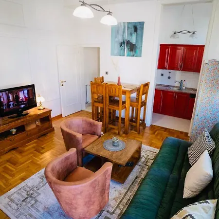 Vintage Apartman